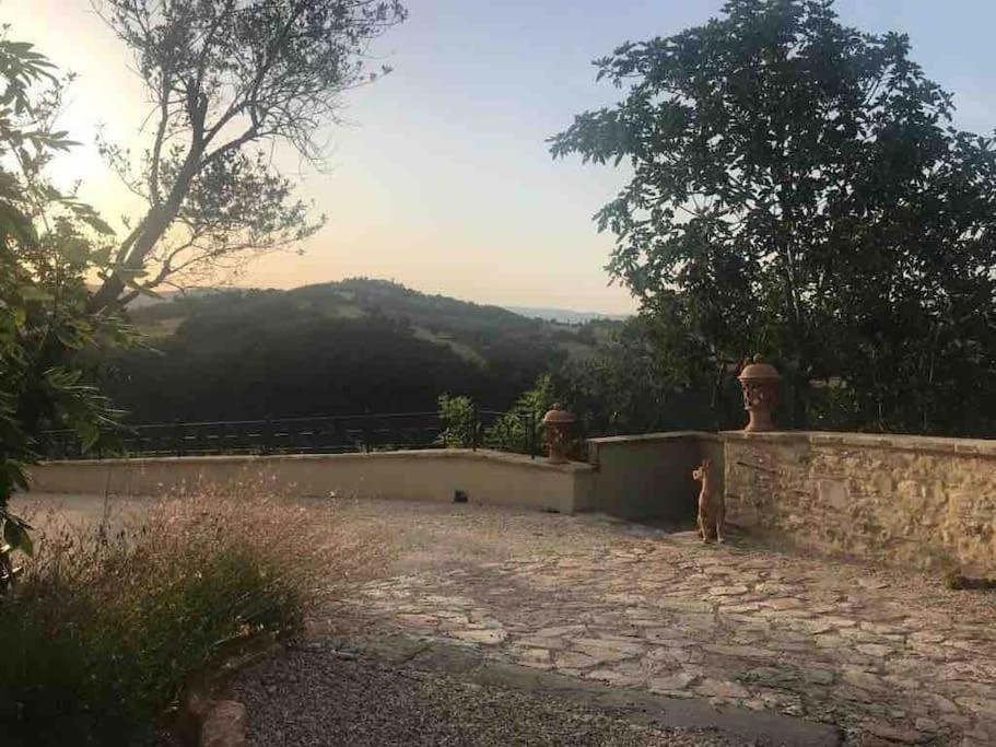 Il Borgo Di Olive Hotel Sismano Exterior foto